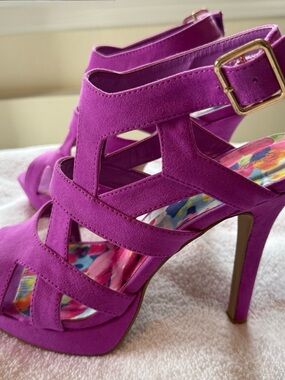 Qupid Magenta Strappy Suede High Heels